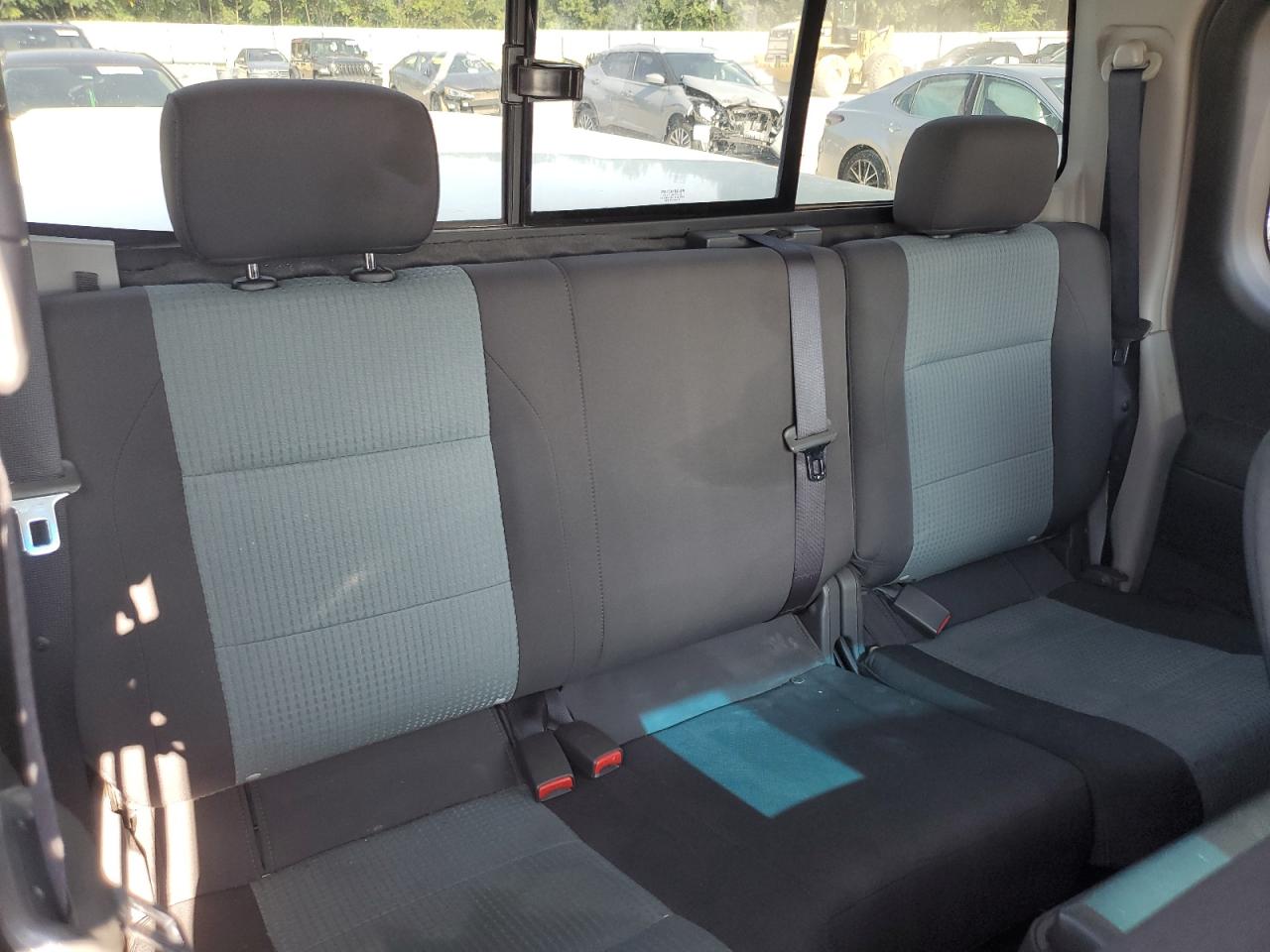 1N6AA06A54N572351 2004 Nissan Titan Xe