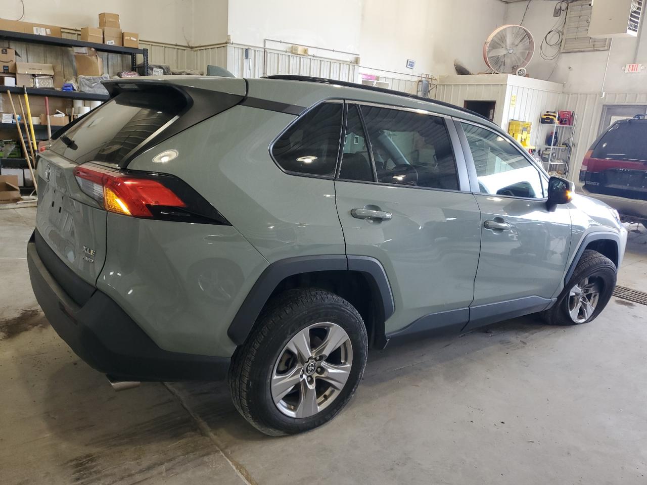 2023 Toyota Rav4 Xle VIN: 2T3P1RFV0PW365500 Lot: 69844515