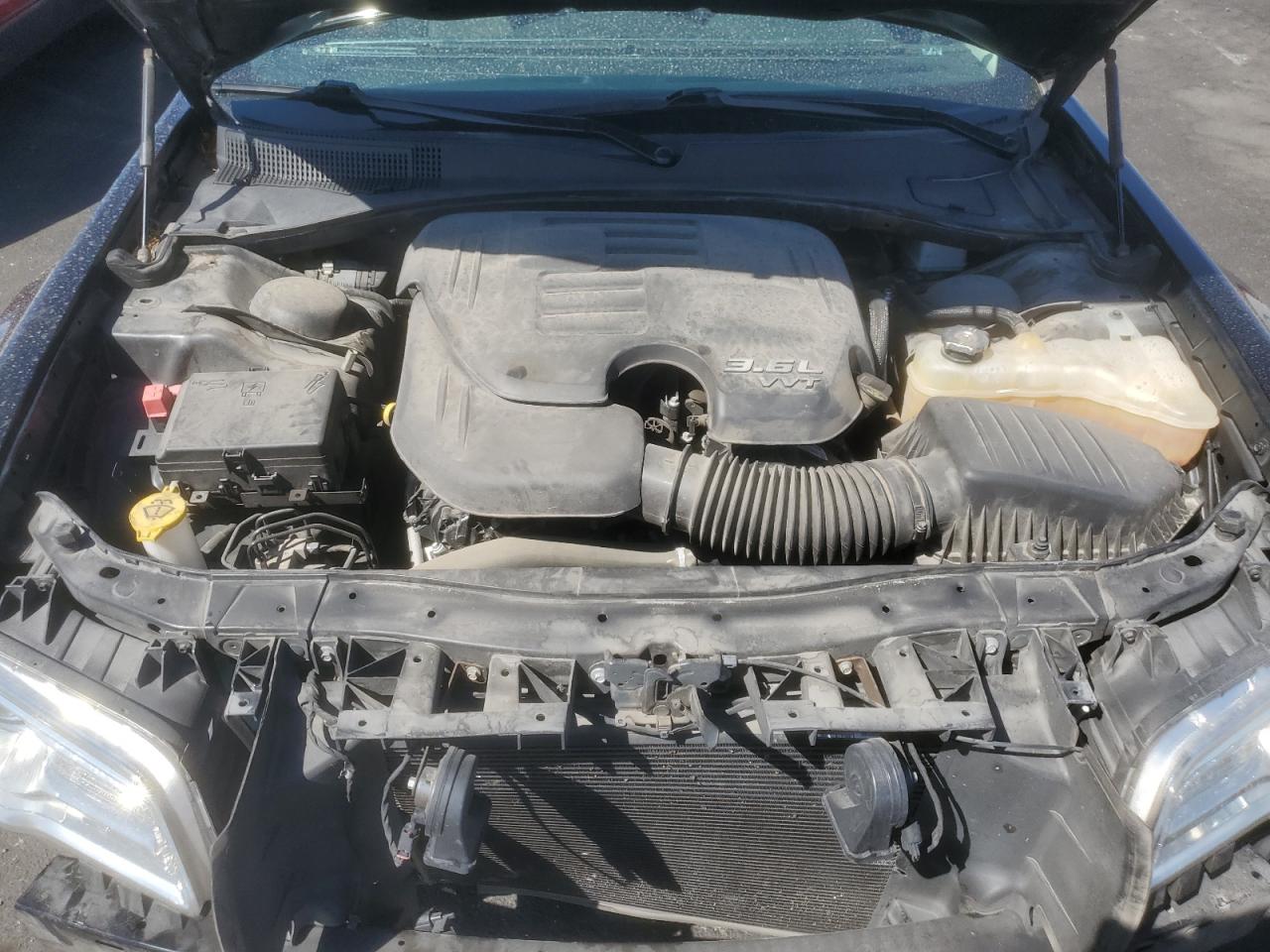 2020 Chrysler 300 Touring VIN: 2C3CCAAG2LH202929 Lot: 70671555