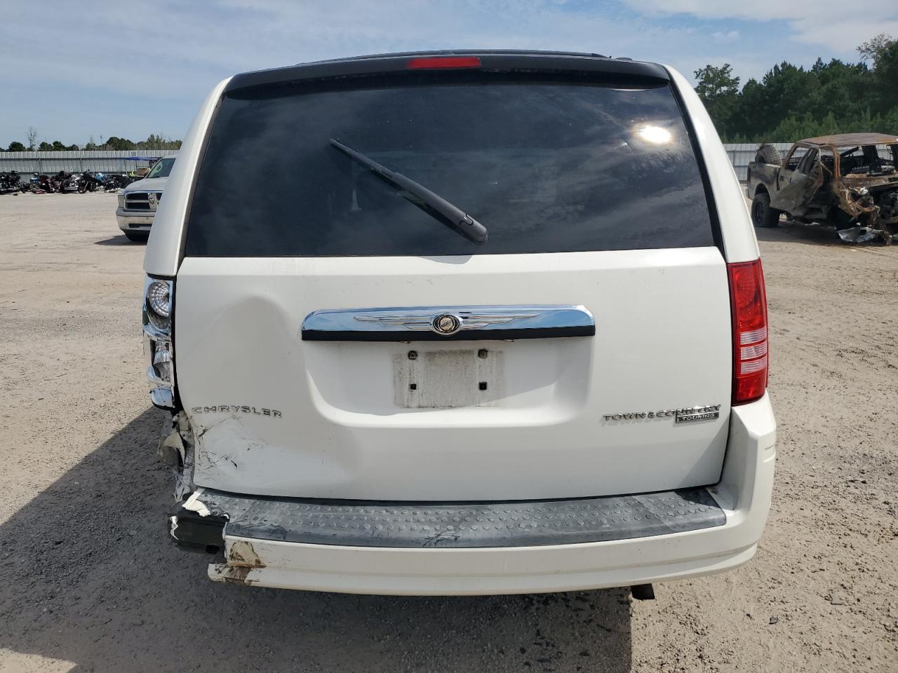 2009 Chrysler Town & Country Touring VIN: 2A8HR54159R683639 Lot: 69983375