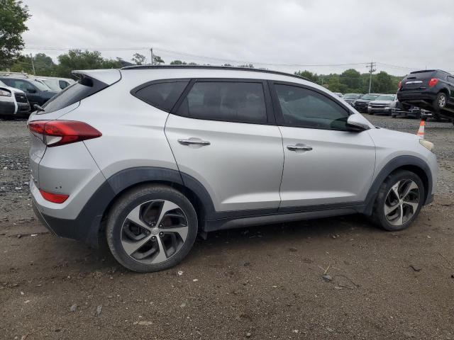 Parquets HYUNDAI TUCSON 2016 Srebrny