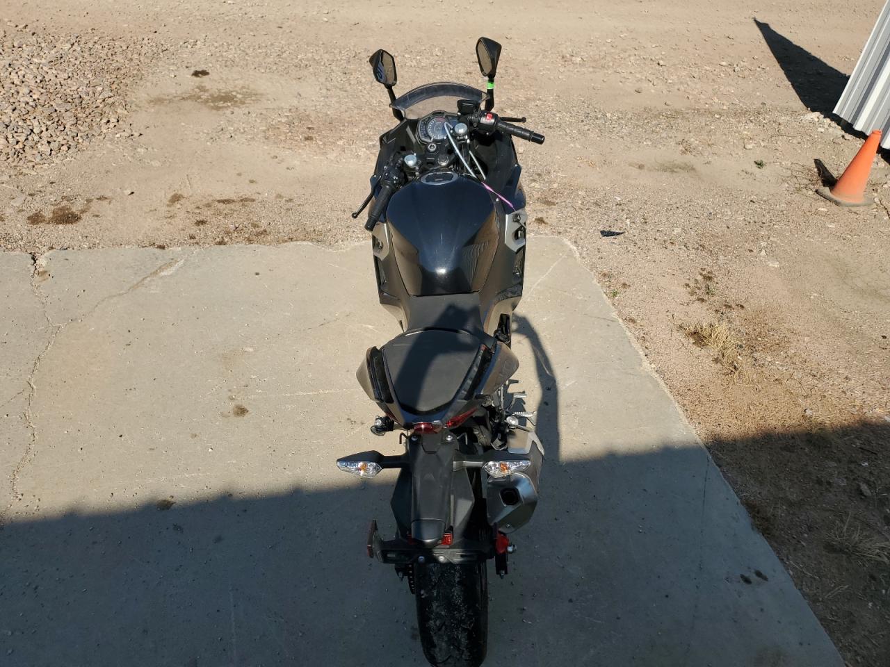 2022 Kawasaki Ex400 VIN: JKAEXKH18NDAH5676 Lot: 68781185