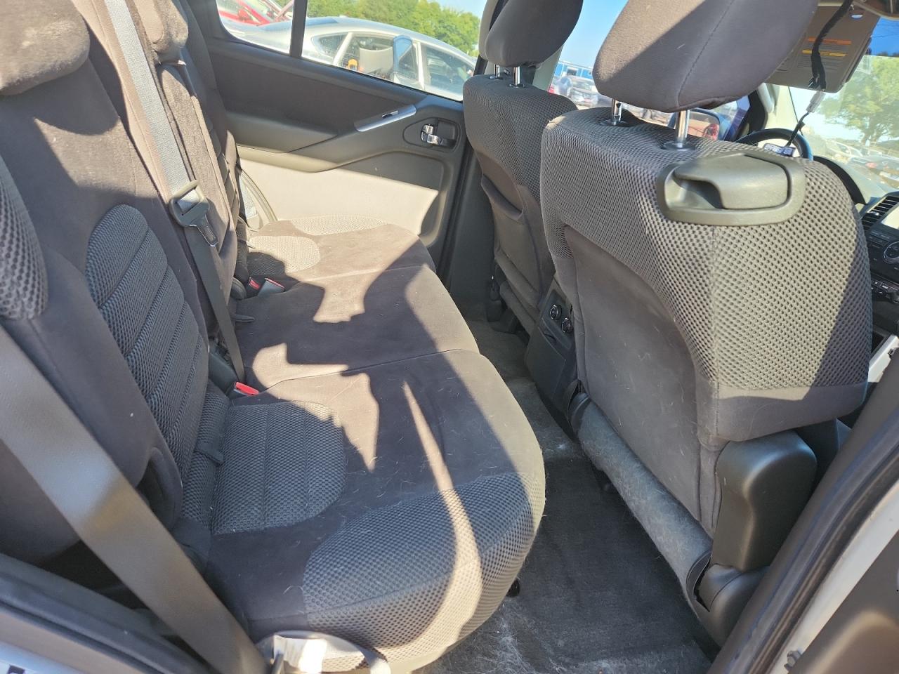 2011 Nissan Pathfinder S VIN: 5N1AR1NB5BC622214 Lot: 70568475