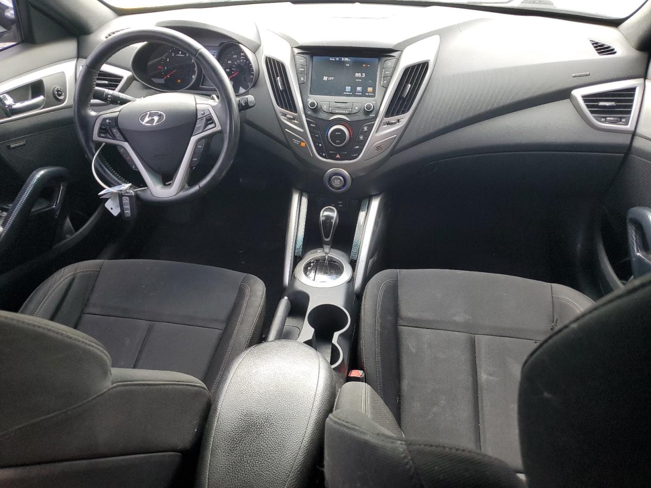 2017 Hyundai Veloster VIN: KMHTC6ADXHU323819 Lot: 69654695