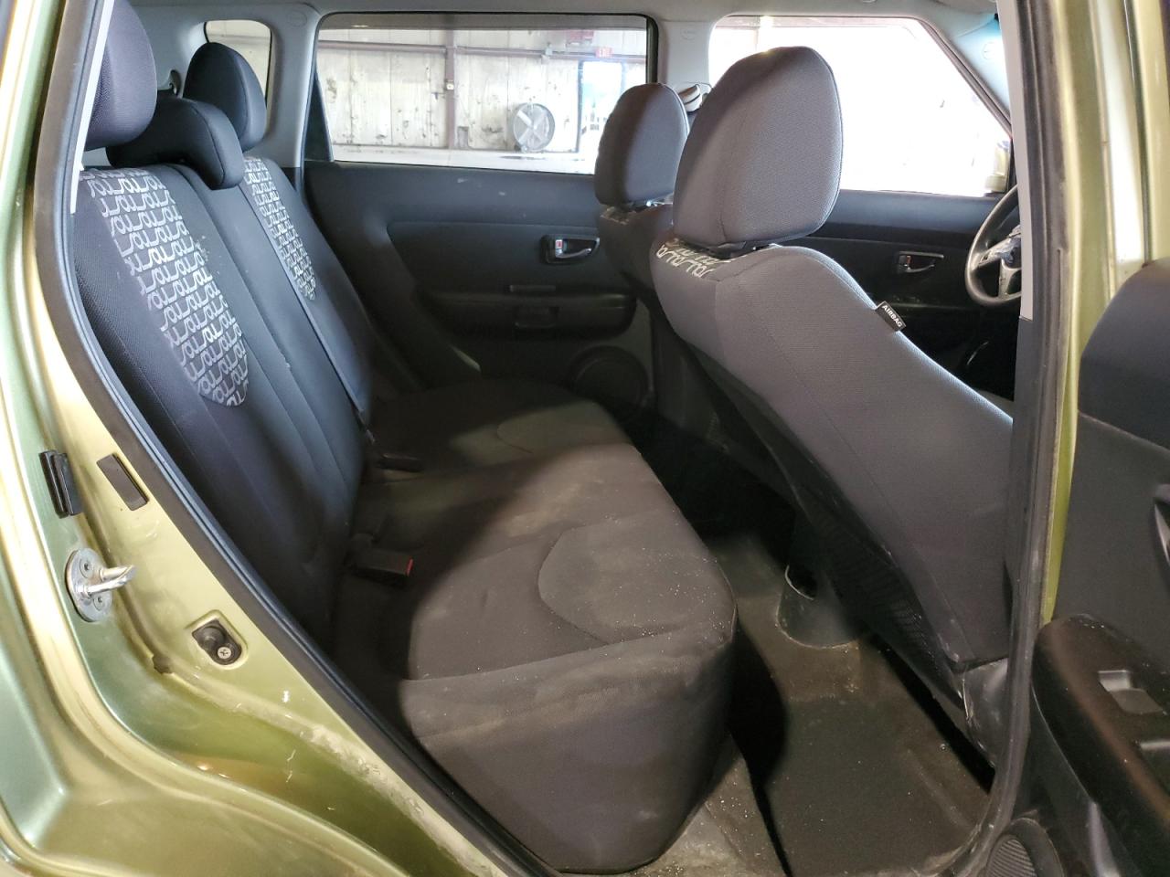 2011 Kia Soul + VIN: KNDJT2A21B7329758 Lot: 69952065