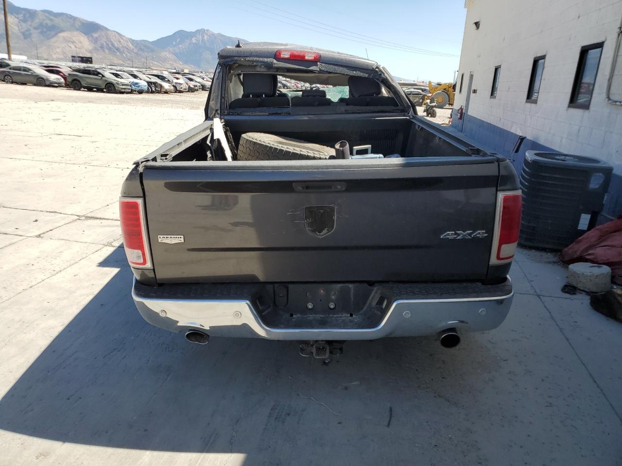 2016 Ram 1500 Laramie VIN: 1C6RR7JM4GS372535 Lot: 68686405