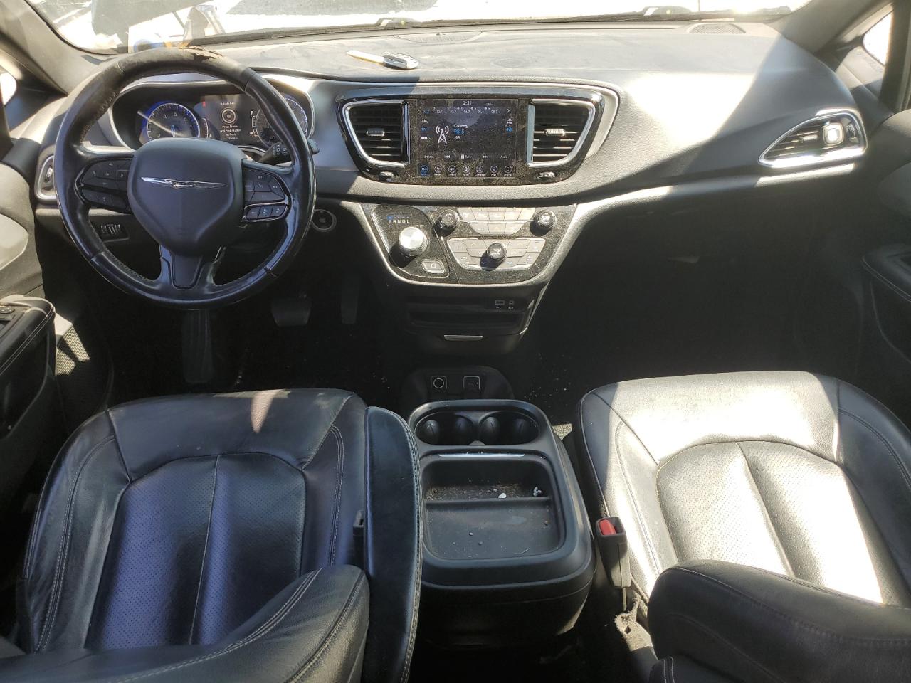 2019 Chrysler Pacifica Touring L VIN: 2C4RC1BG9KR569808 Lot: 70360685