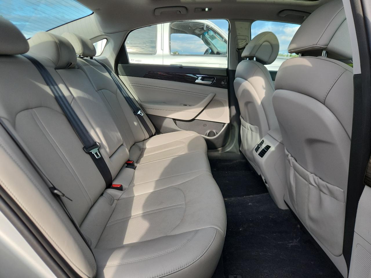 2015 Hyundai Sonata Sport VIN: 5NPE34AF0FH092360 Lot: 70266975