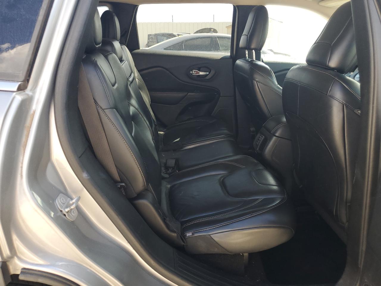 2016 Jeep Cherokee Limited VIN: 1C4PJMDB5GW163992 Lot: 70102025