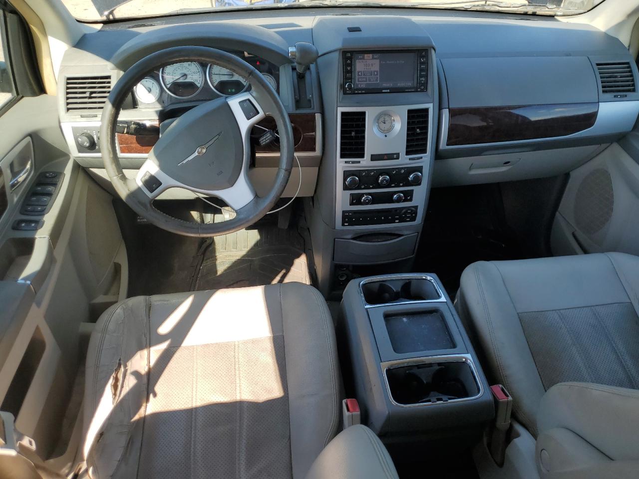 2009 Chrysler Town & Country Touring VIN: 2A8HR54199R642415 Lot: 67750415