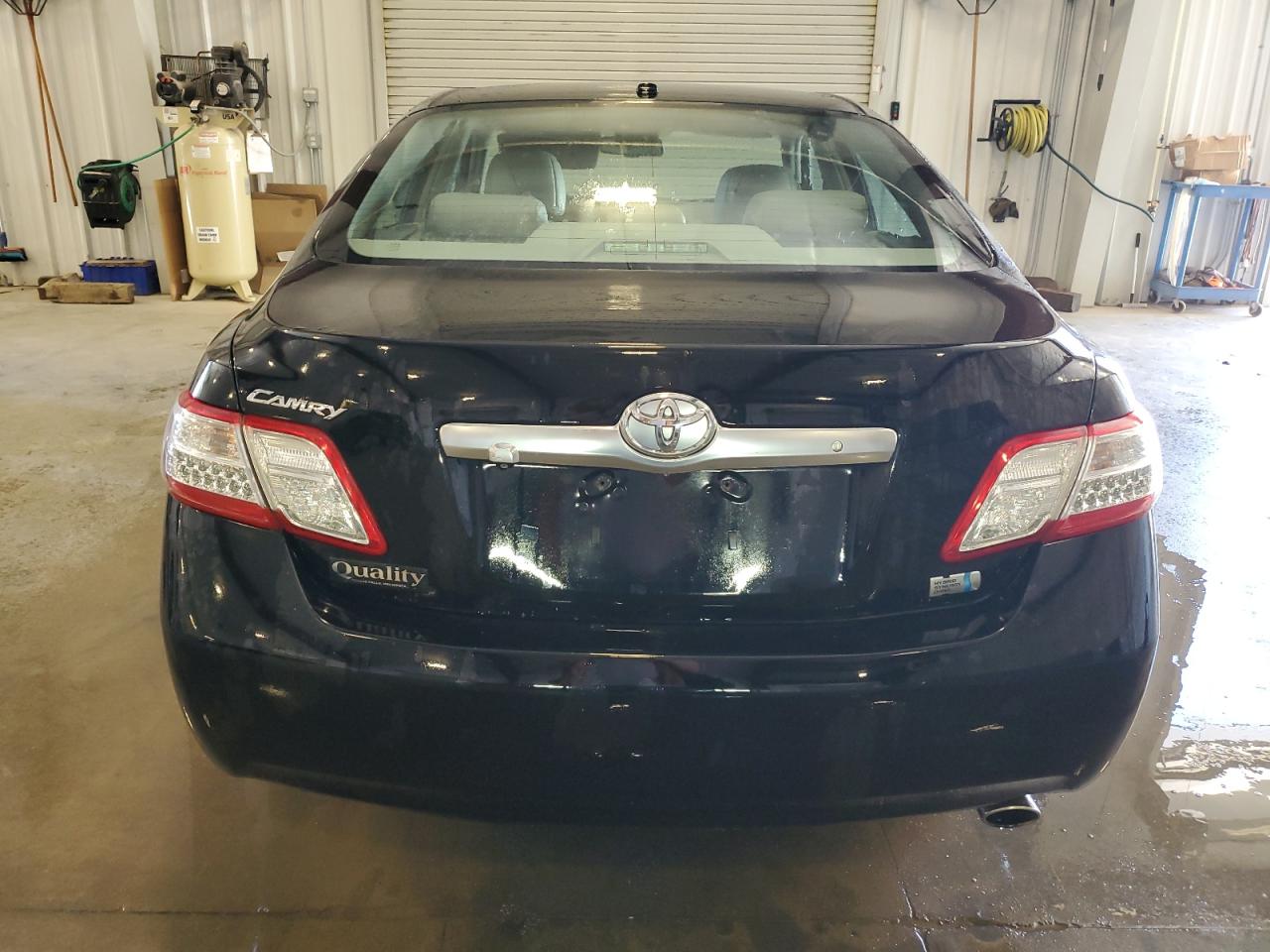 2010 Toyota Camry Hybrid VIN: 4T1BB3EK4AU119769 Lot: 69472995