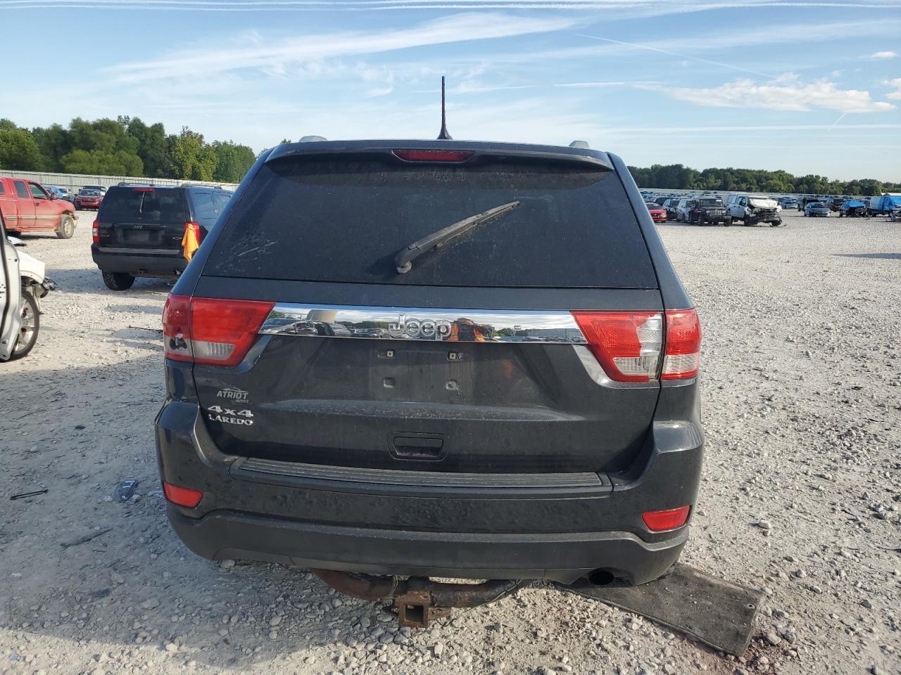 2011 Jeep Grand Cherokee Laredo VIN: 1J4RR4GG4BC590030 Lot: 70199405