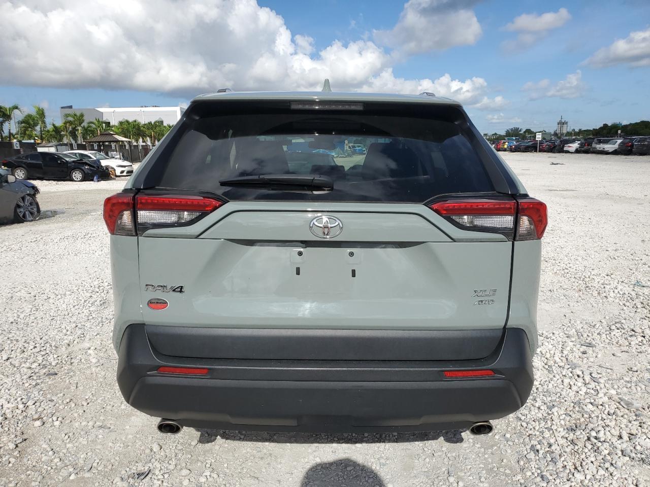 2022 Toyota Rav4 Xle VIN: 2T3P1RFV9NW284752 Lot: 68590915