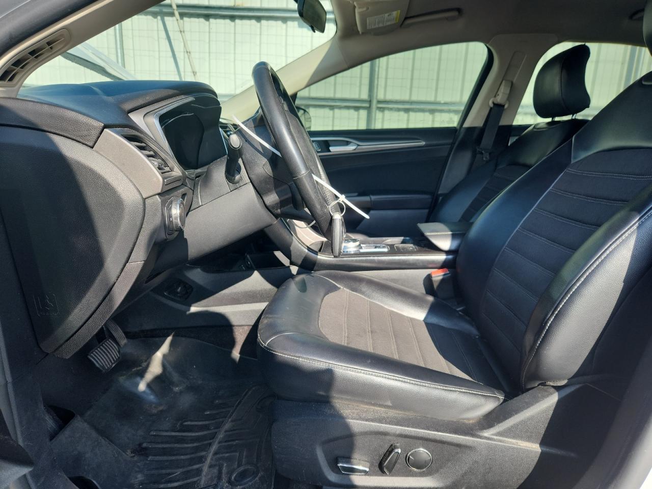 2017 Ford Fusion Se VIN: 3FA6P0H70HR335932 Lot: 70375185