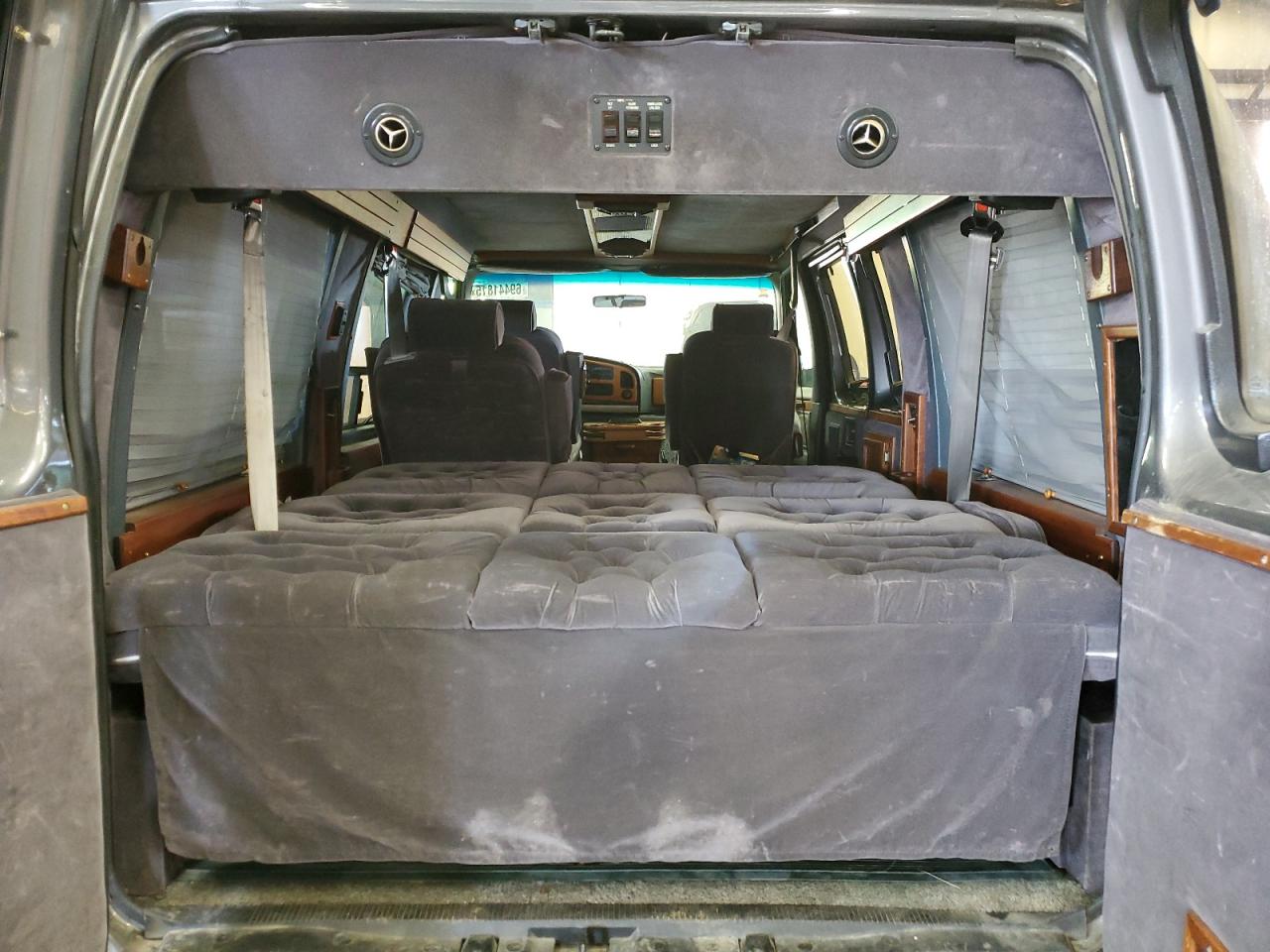 1993 Ford Econoline E150 Van VIN: 1FDEE14H4PHA40635 Lot: 69441815