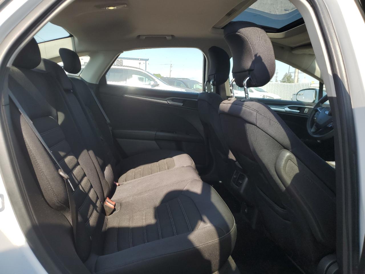 2013 Ford Fusion Se VIN: 3FA6P0HR2DR104655 Lot: 92310695