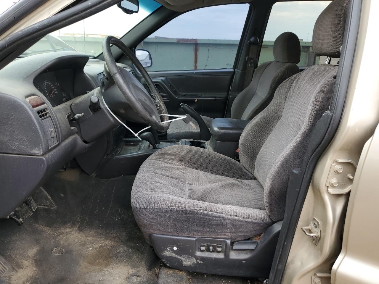 2000 Jeep Cherokee Limited VIN: 1J4FF68S1YL123456 Lot: 69213415