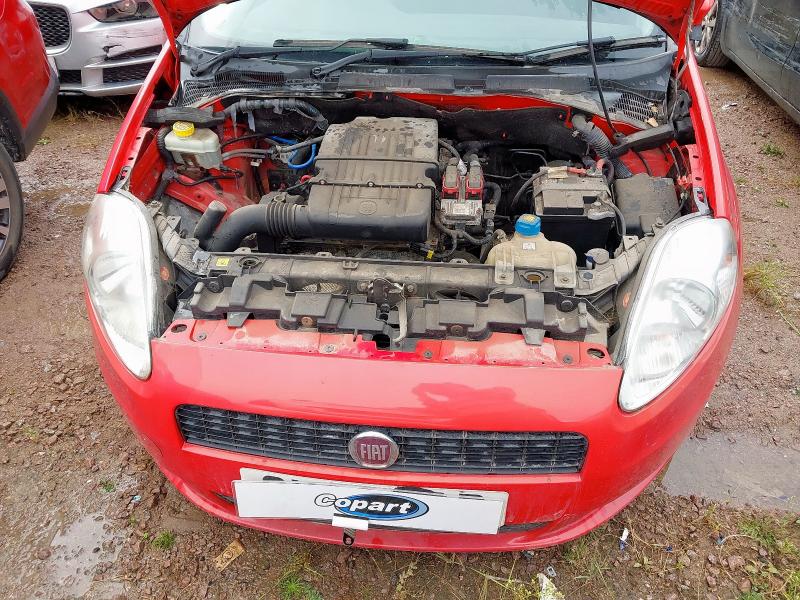 2010 FIAT GRANDE PUNTO SOUND