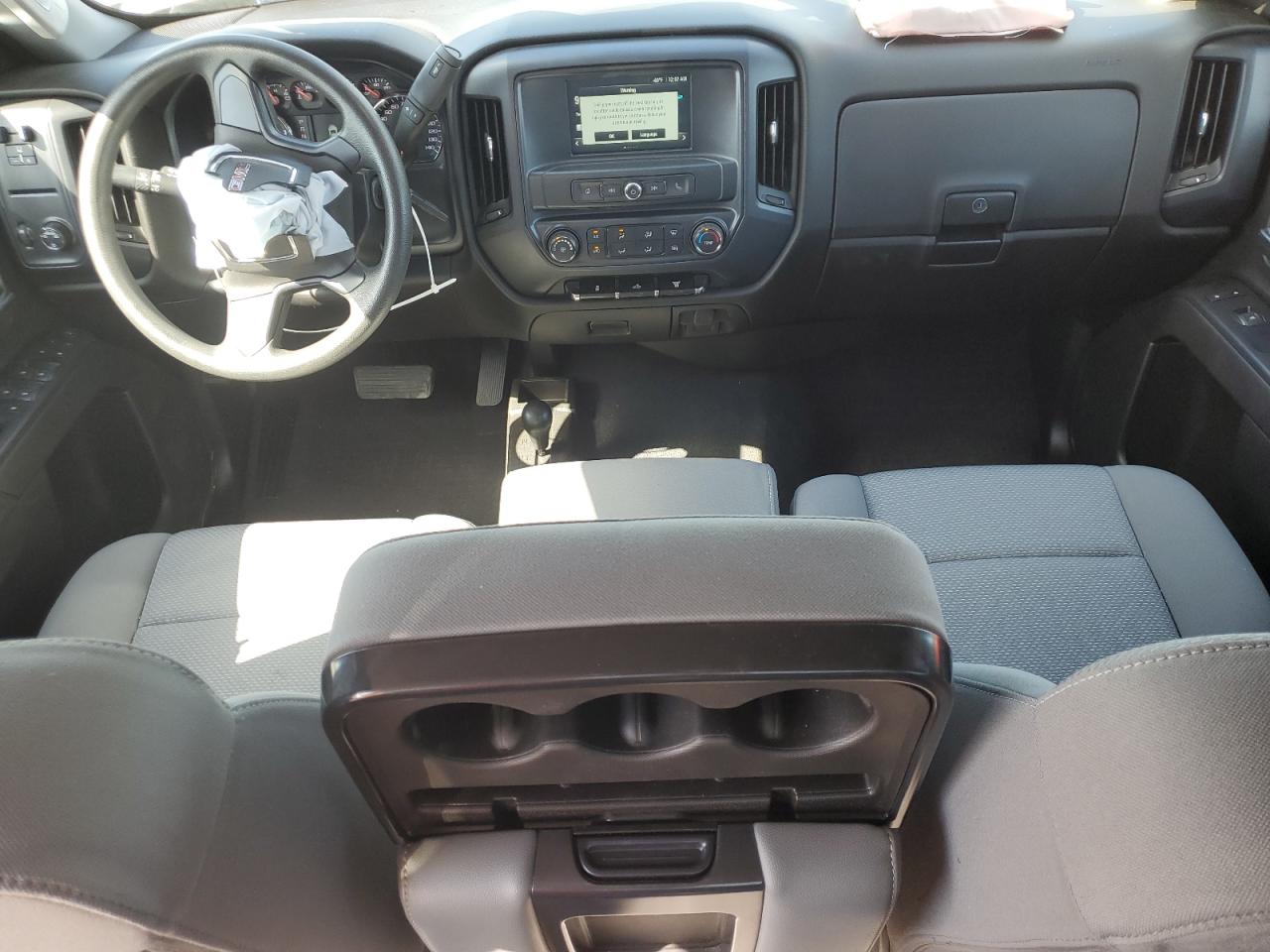 2019 GMC Sierra K2500 Heavy Duty VIN: 1GT12NEY2KF272138 Lot: 70516475