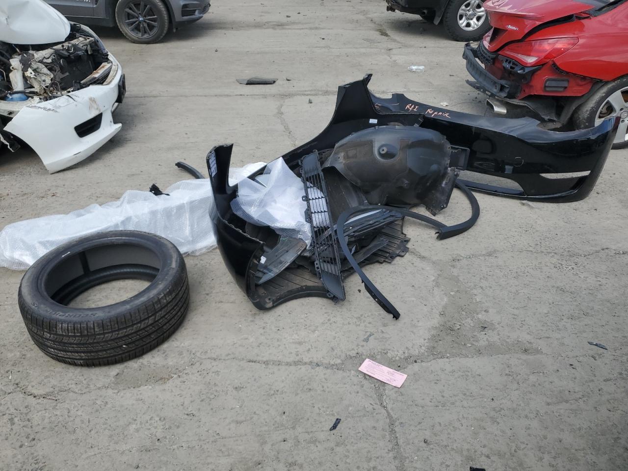 2023 Tesla Model Y VIN: 7SAYGDEE7PA189588 Lot: 69606145