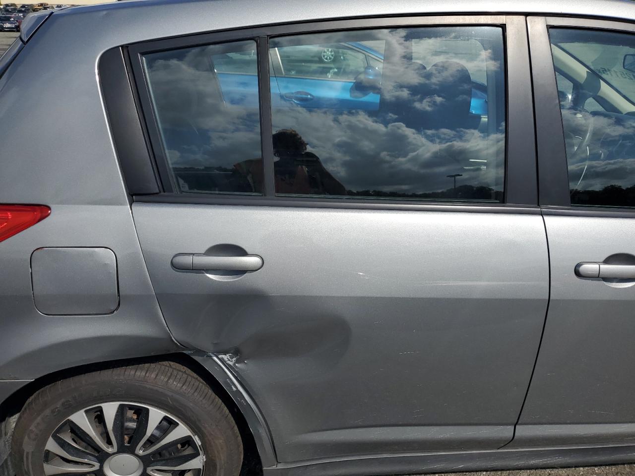 2009 Nissan Versa S VIN: 3N1BC13E39L360833 Lot: 70125115