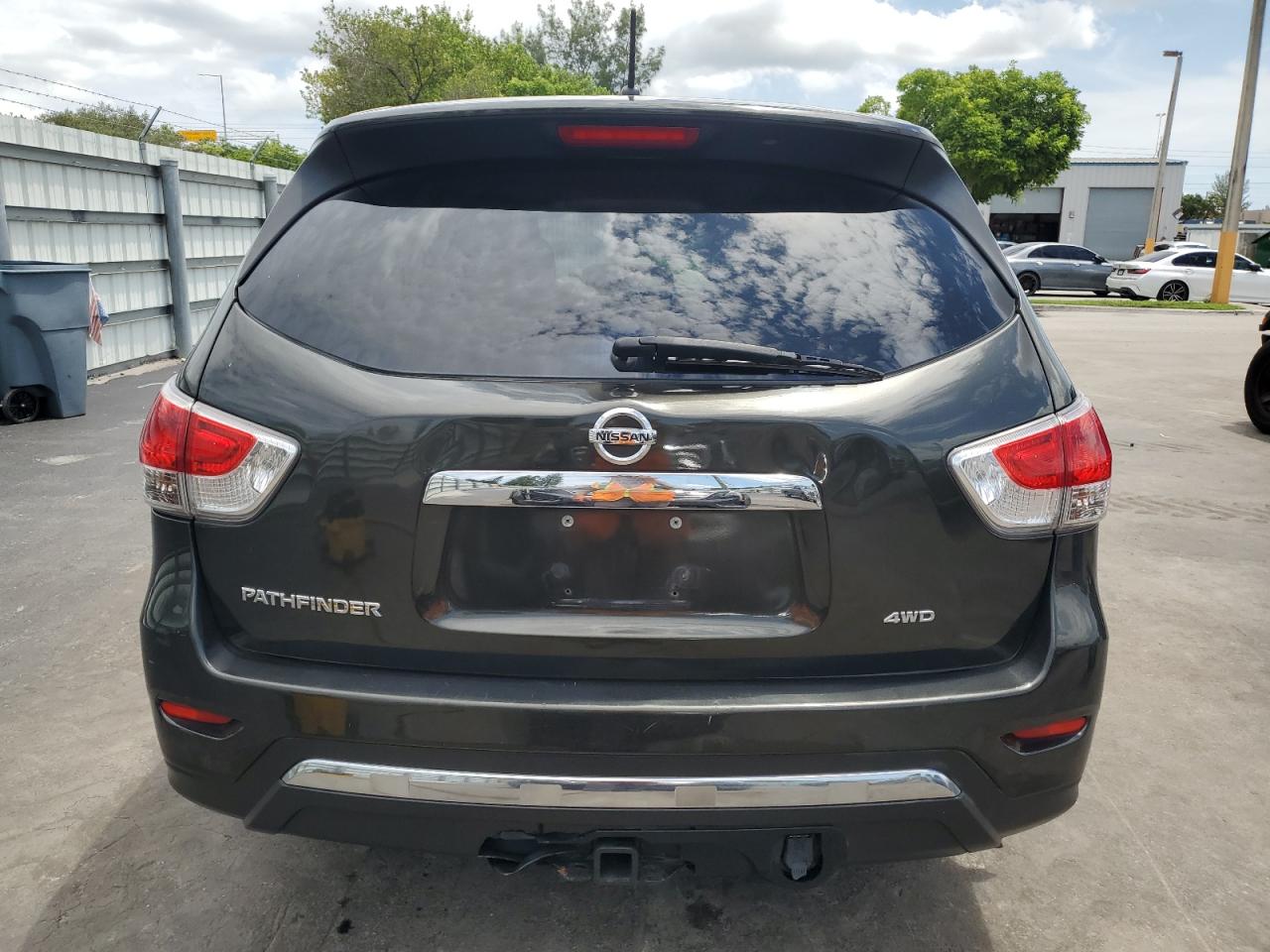 2015 Nissan Pathfinder S VIN: 5N1AR2MMXFC626032 Lot: 70633375