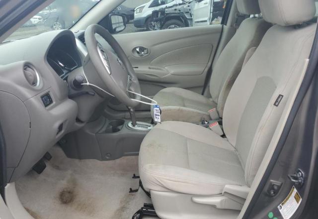  NISSAN VERSA 2016 Szary