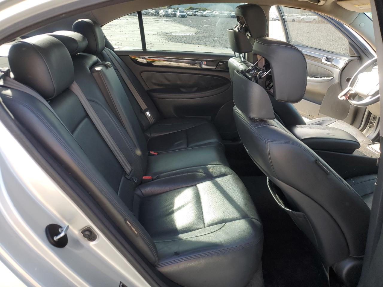 2013 Hyundai Genesis 3.8L VIN: KMHGC4DD1DU243949 Lot: 69033625