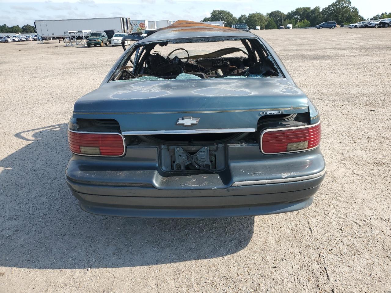 1993 Chevrolet Caprice Classic Ls VIN: 1G1BN53E4PR142445 Lot: 68075395
