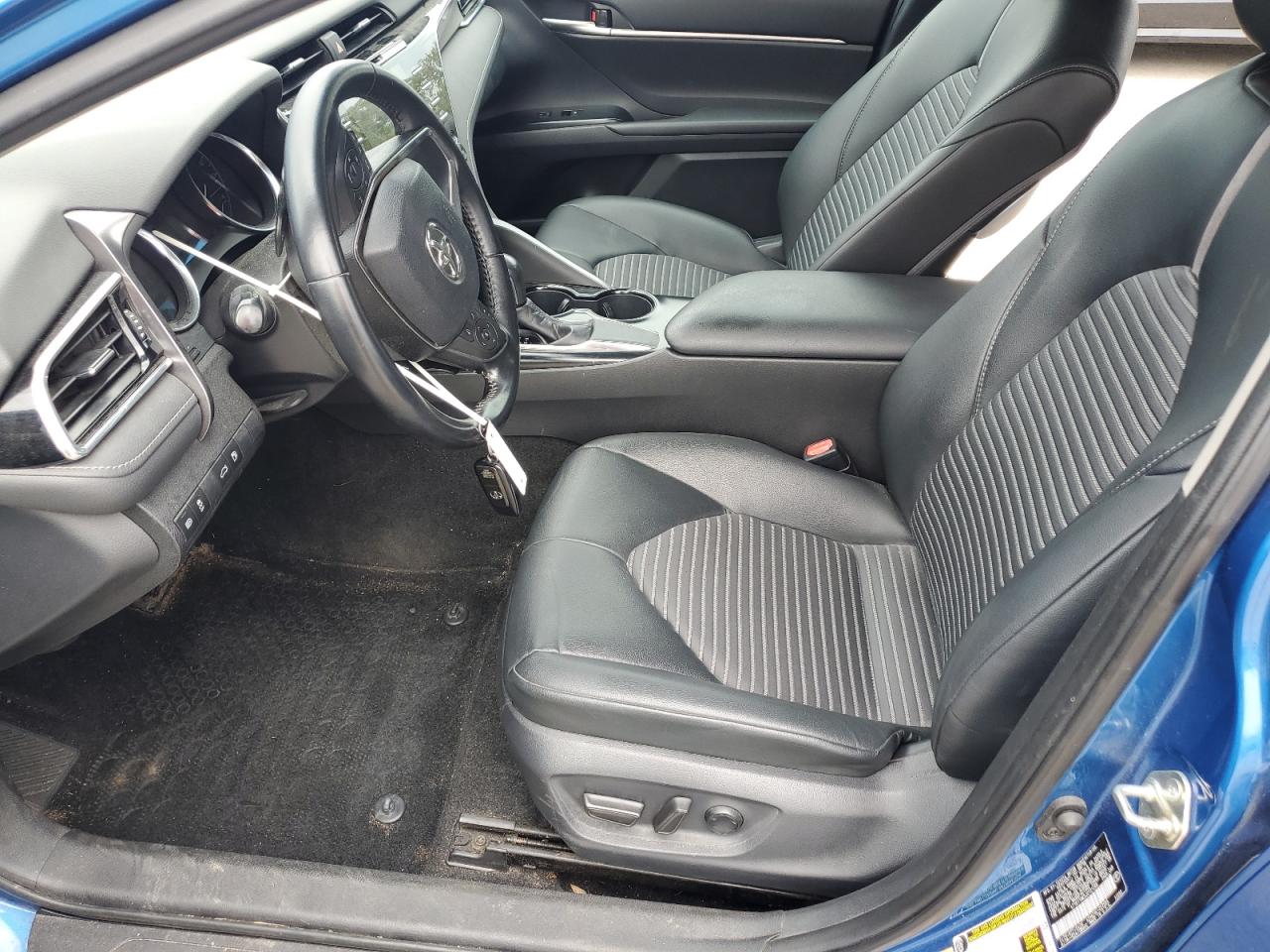 4T1B11HK5JU131268 2018 Toyota Camry L