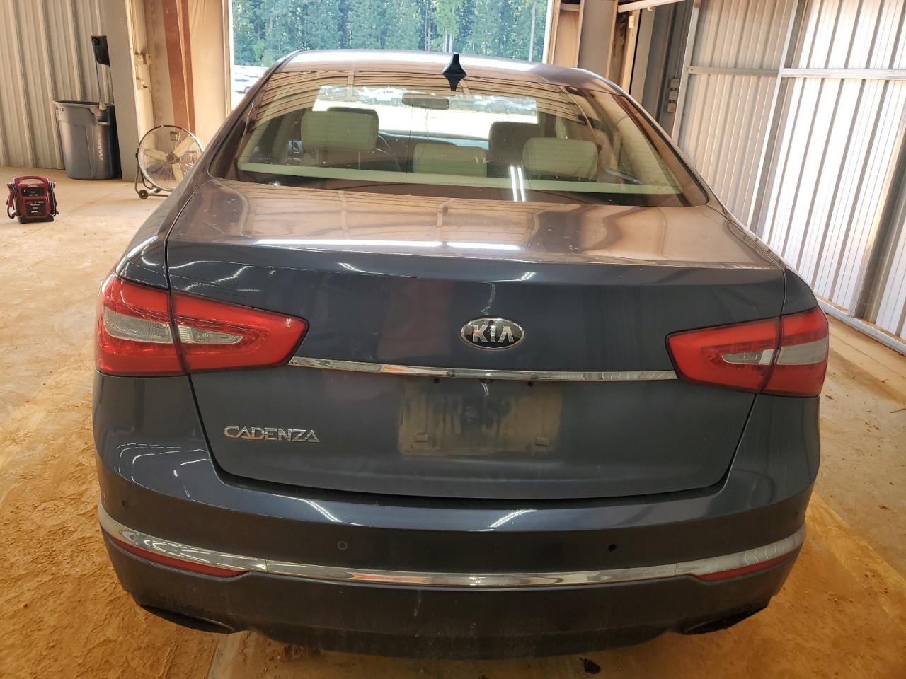 2015 Kia Cadenza Premium VIN: KNALN4D73F5171752 Lot: 69734225