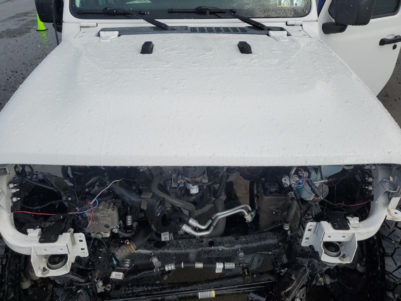 2021 Jeep Gladiator Sport VIN: 1C6JJTAG5ML523704 Lot: 68578895