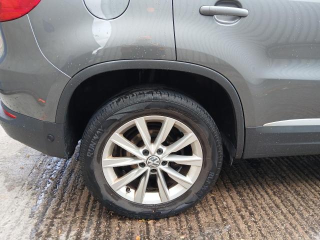 2013 VOLKSWAGEN TIGUAN SE