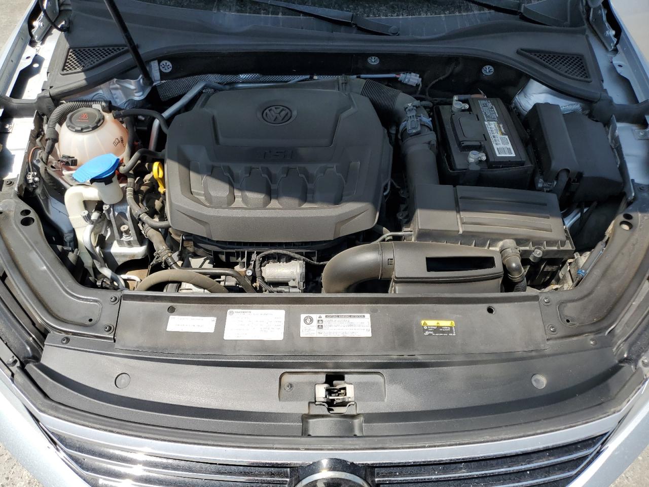 2018 Volkswagen Passat Se VIN: 1VWBA7A38JC046115 Lot: 68921865