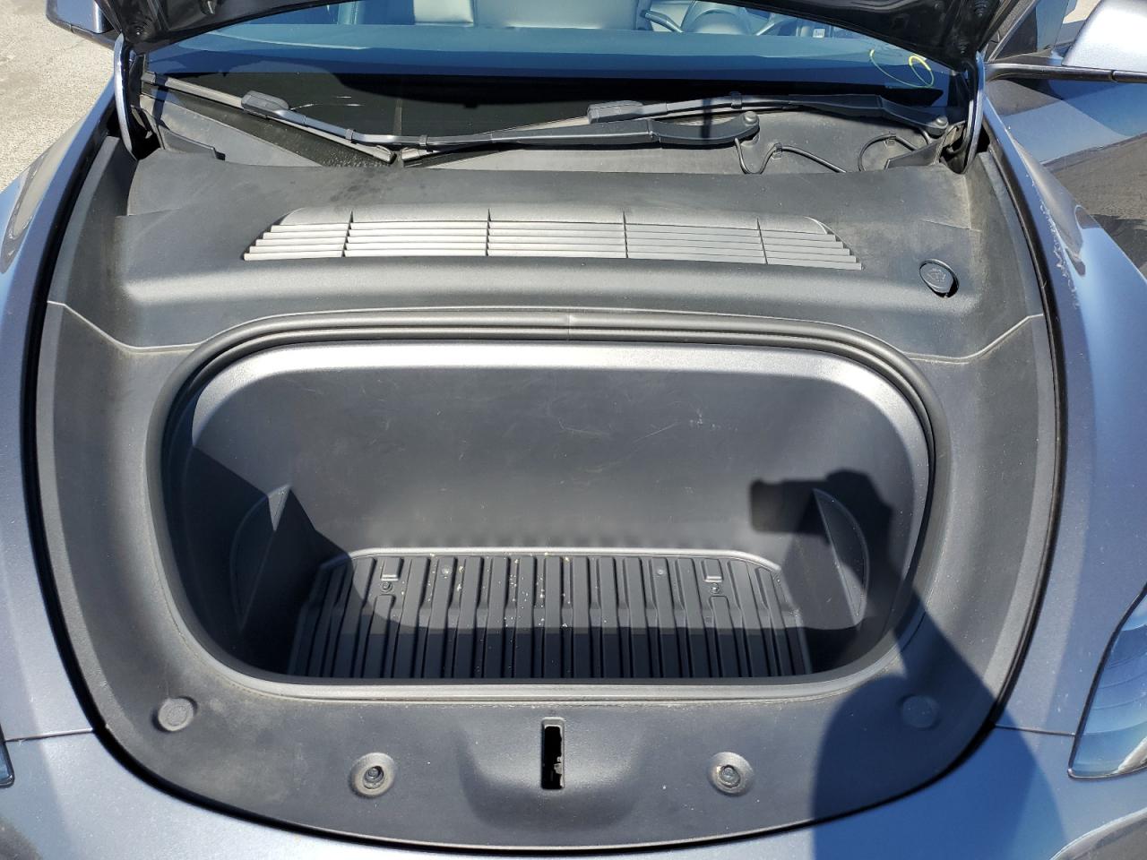 2023 Tesla Model Y VIN: 7SAYGDEE8PF607773 Lot: 69626415