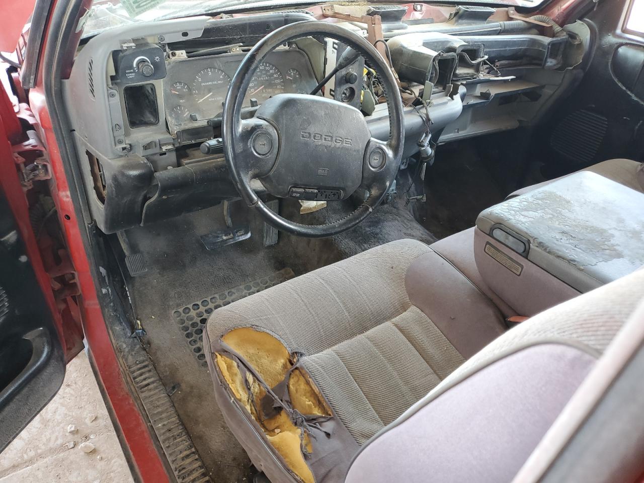 1996 Dodge Ram 1500 VIN: 3B7HC13Y6TM198084 Lot: 68398495