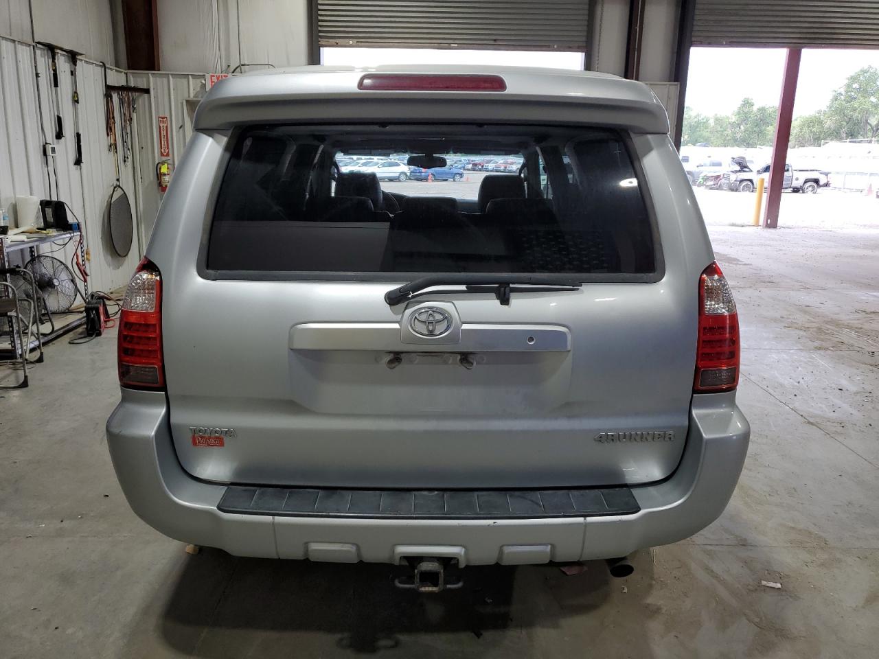 2006 Toyota 4Runner Limited VIN: JTEBU17R860091093 Lot: 68420235
