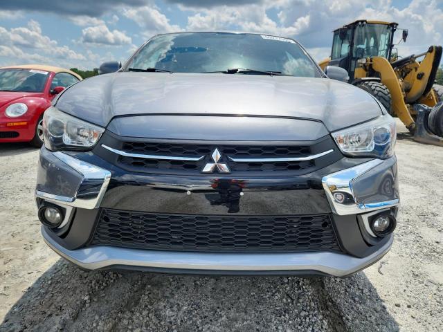  MITSUBISHI OUTLANDER 2018 Серый