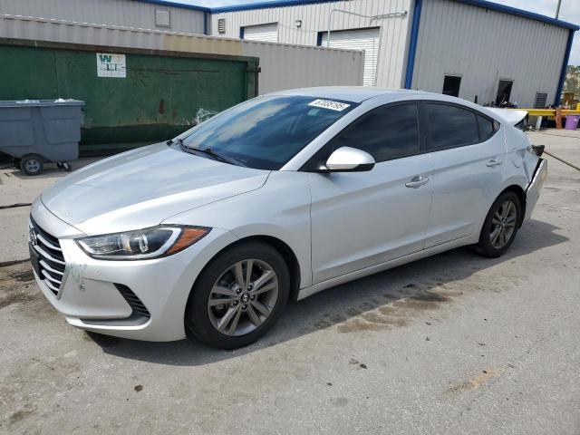  HYUNDAI ELANTRA 2018 Srebrny