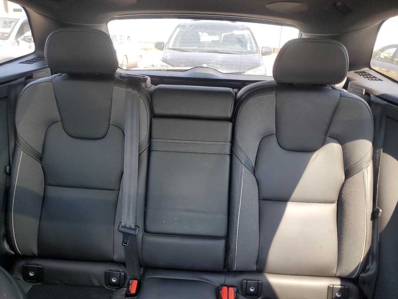 2020 Volvo Xc60 T5 R-Design VIN: YV4102DM5L1418465 Lot: 67095785