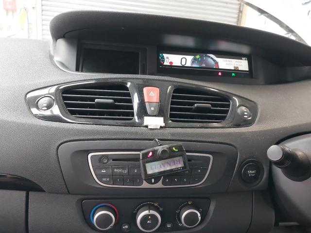 2011 RENAULT GRAND SCEN