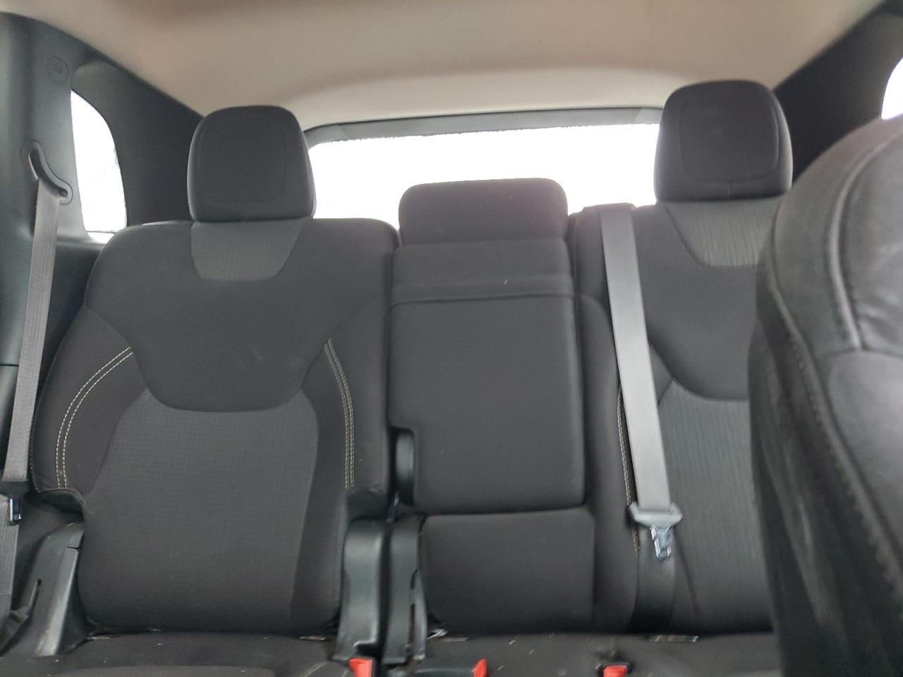 2015 Jeep Cherokee Latitude VIN: 1C4PJLCB9FW706738 Lot: 69119845