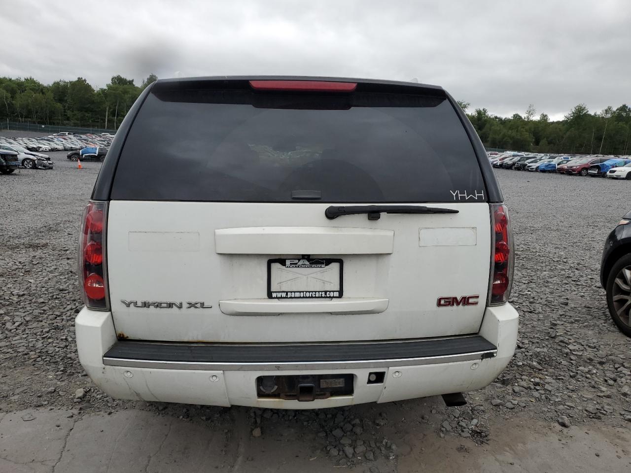 2008 GMC Yukon Xl Denali VIN: 1GKFK66898J137632 Lot: 69438115