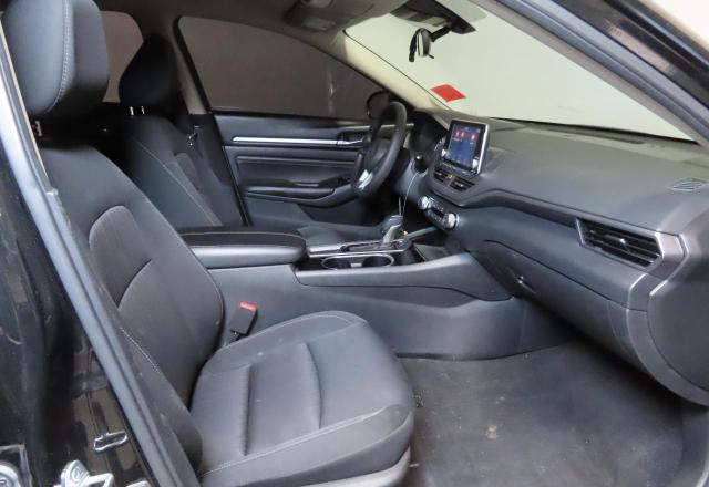  NISSAN ALTIMA 2021 Czarny
