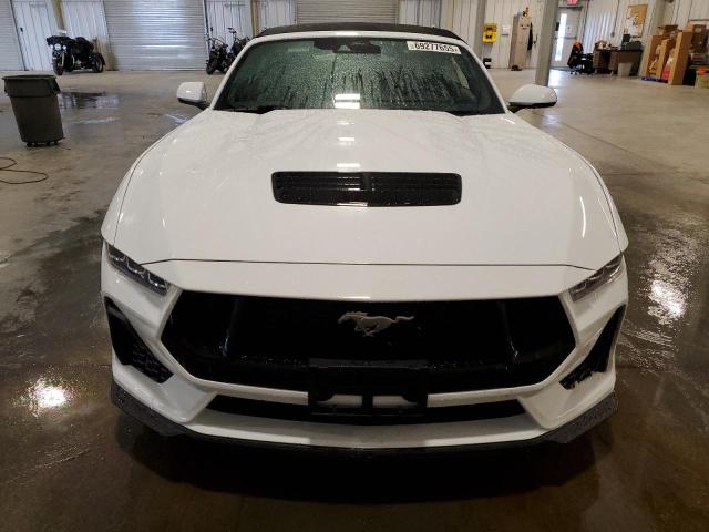  FORD MUSTANG 2024 Белы