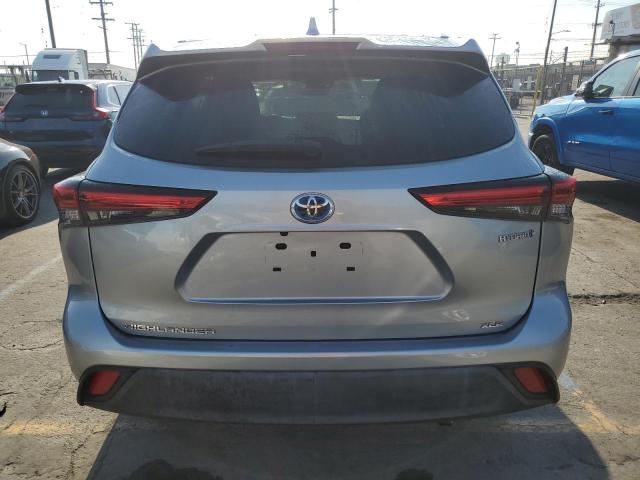  TOYOTA HIGHLANDER 2021 Silver