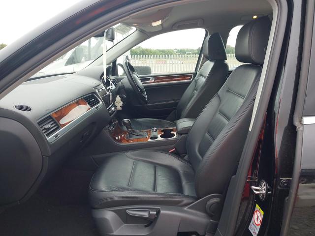 2011 VOLKSWAGEN TOUAREG V6