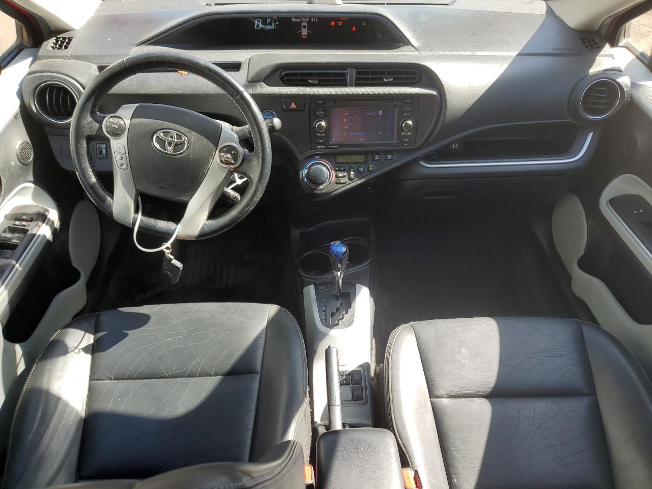 2014 Toyota Prius C VIN: JTDKDTB33E1574258 Lot: 67431095