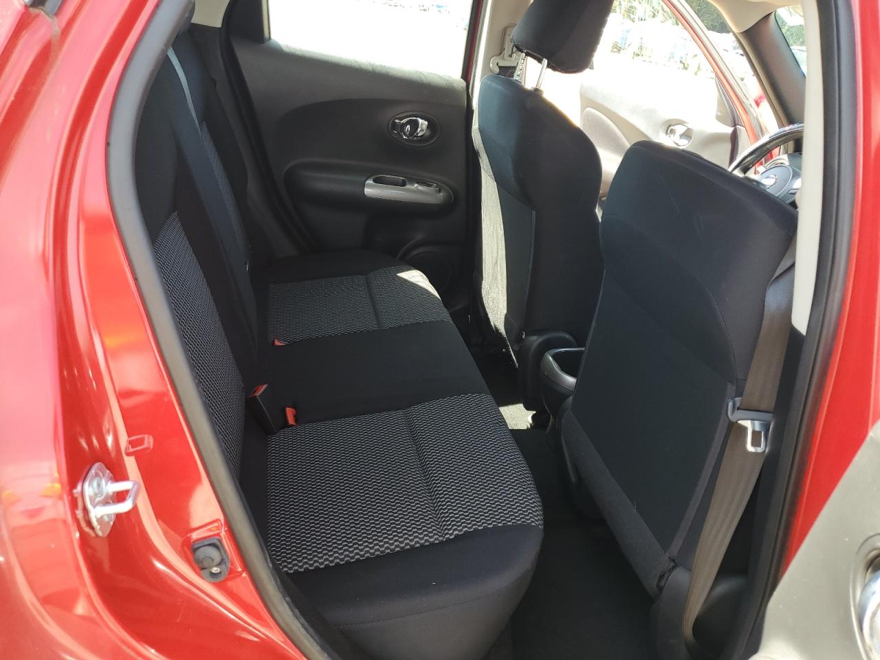 2017 Nissan Juke S VIN: JN8AF5MR2HT701873 Lot: 70649905