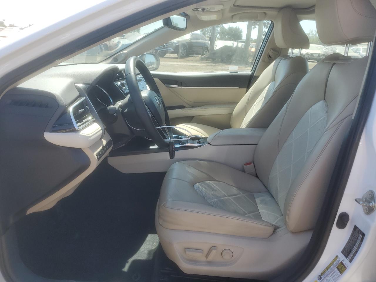 2018 Toyota Camry Hybrid VIN: 4T1B21HK7JU009752 Lot: 69888975